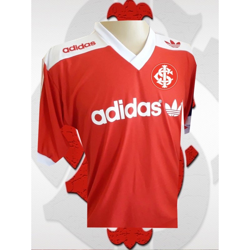 camisa retrô internacional 1980