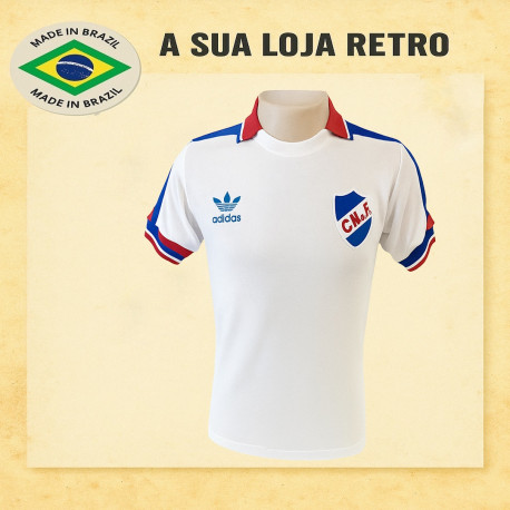 Camisa Retrô Nacional de Montevideo logo - URU