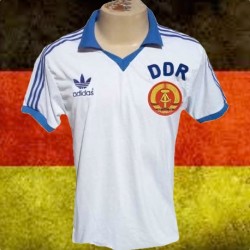Camisa retrô Alemanha logo branca - DDR